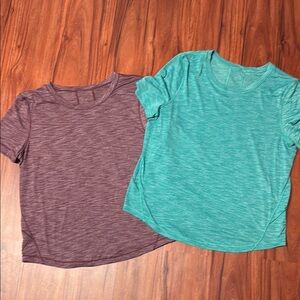 Lululemon Set of Two Heathered T-Shirts in Burgandy and Teal, size 12